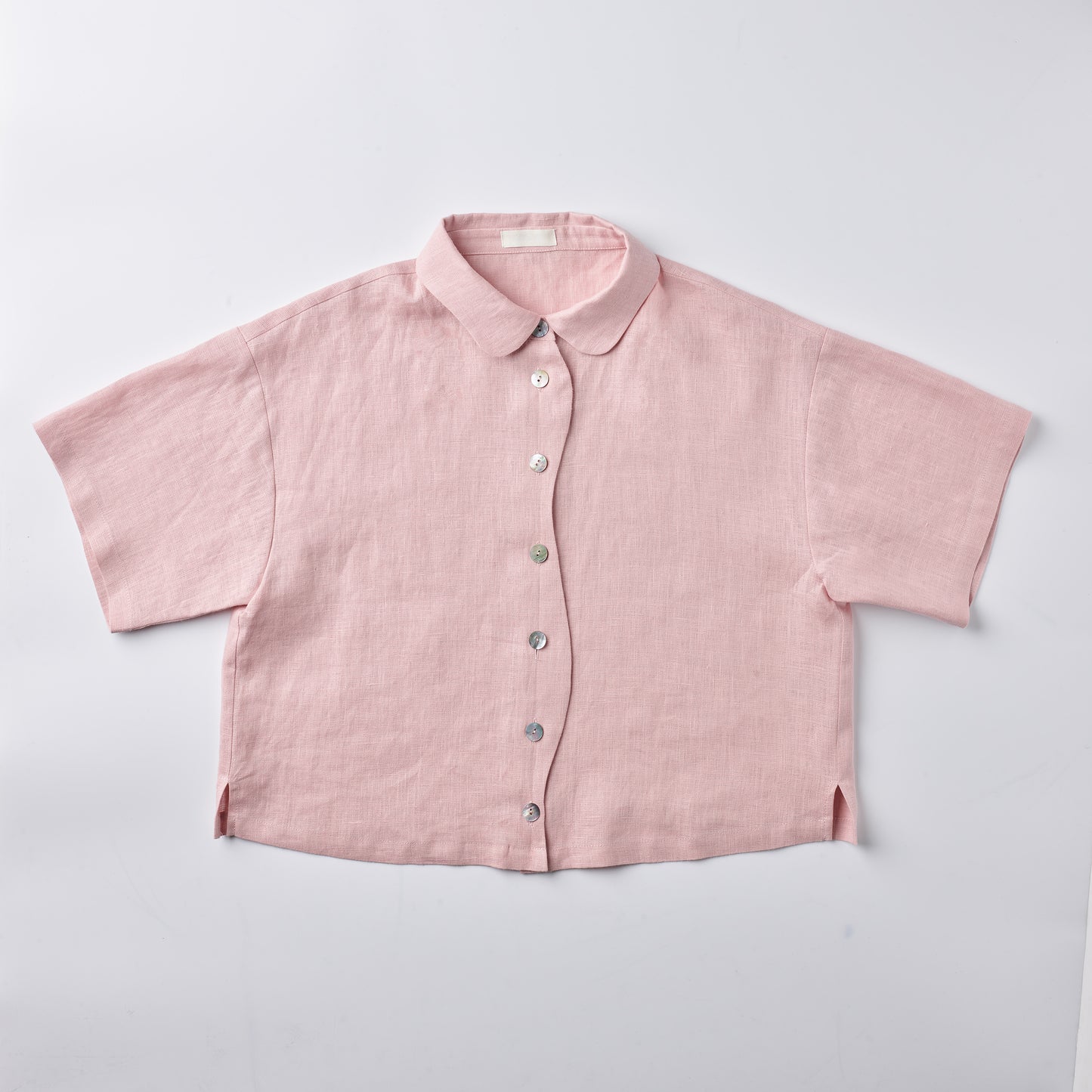 BEBE linen shirt with a wavy button-up and collar