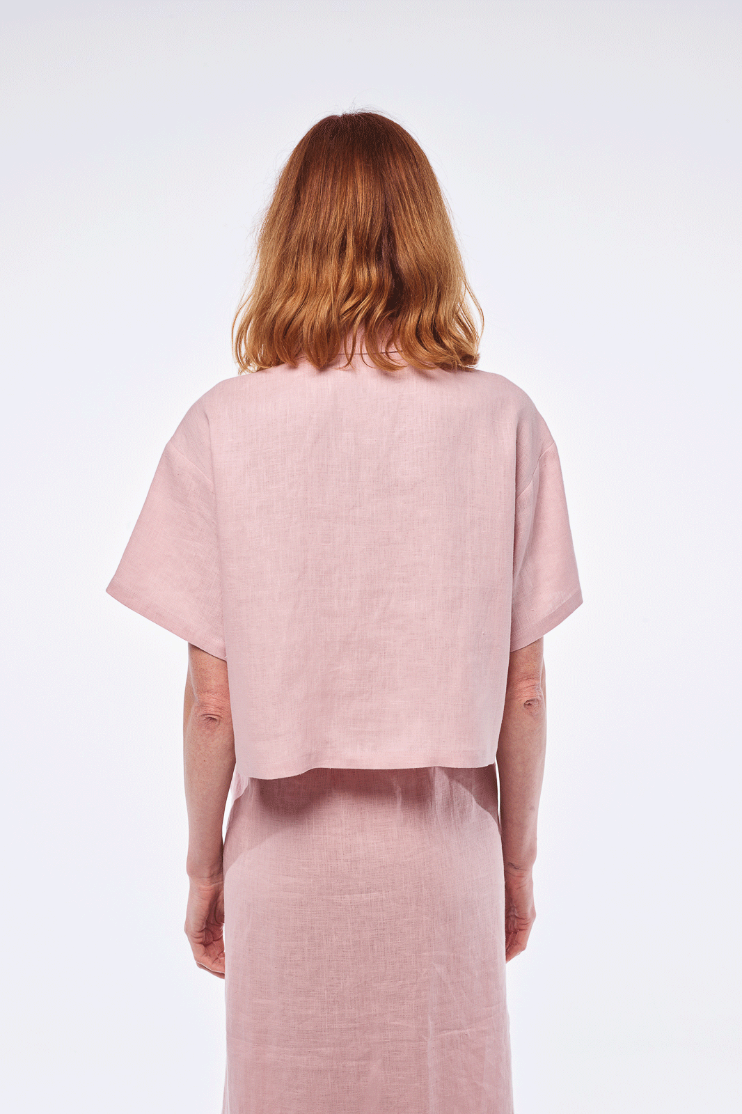 BEBE linen shirt with a wavy button-up and collar