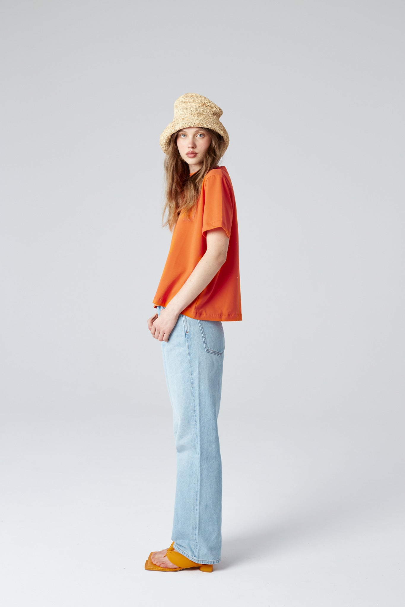 EL SOL NARANJA T-shirt